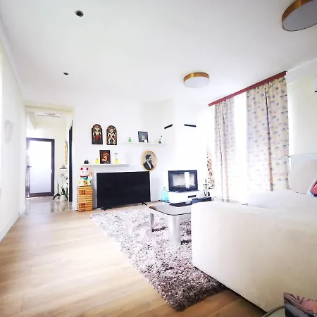 Donath Loft Apartment *